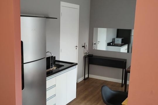 Área comum de kitnet/studio para alugar com 1 quarto, 17m² em Vila Pereira Barreto, São Paulo