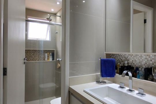 Banheiro da Suíte 2 de casa de condomínio à venda com 3 quartos, 200m² em Pechincha, Rio de Janeiro