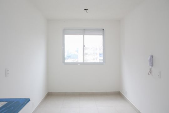 Apartamento à venda com 1 quarto, 24m² em Parque Industrial Tomas Edson, São Paulo