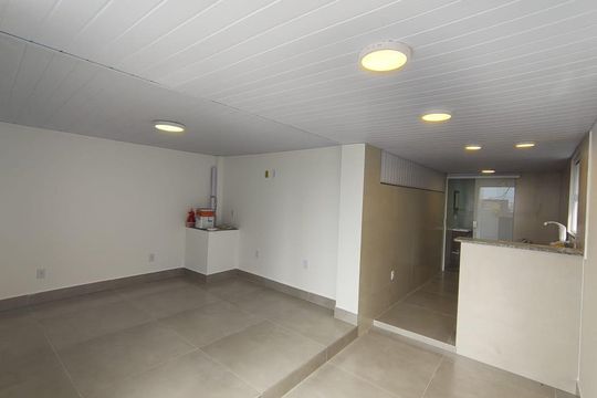 Sala/Quarto de casa de condomínio à venda com 1 quarto, 45m² em Taquara, Rio de Janeiro