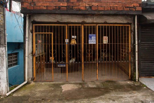 Fachada de casa à venda com 7 quartos, 504m² em Vila Nogueira, Diadema