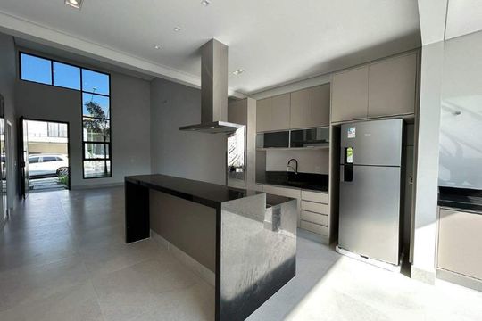 Casa à venda com 3 quartos, 179m² em Jardim America II, Valinhos