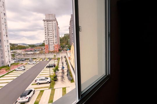Vista do Quarto 2 de apartamento para alugar com 2 quartos, 49m² em Jacarepaguá, Rio de Janeiro