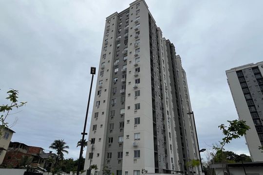Fachada do bloco de apartamento para alugar com 2 quartos, 49m² em Jacarepaguá, Rio de Janeiro