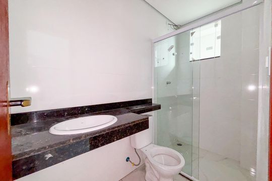 Banheiro de apartamento para alugar com 2 quartos, 83m² em Jardim Maringa, São Paulo