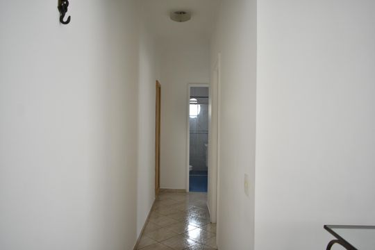 Corredor de apartamento para alugar com 2 quartos, 67m² em Vila Clementino, São Paulo