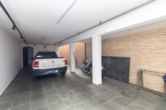 Garagem de casa à venda com 3 quartos, 286m² em Cidade Líder, São Paulo
