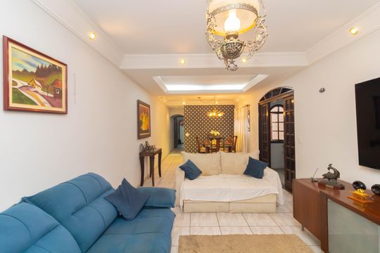 Sala de casa à venda com 3 quartos, 286m² em Cidade Líder, São Paulo