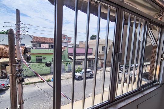 Vista Quarto 2 de apartamento à venda com 3 quartos, 98m² em Olaria, Rio de Janeiro
