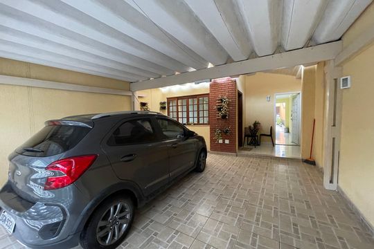 Garagem de casa à venda com 3 quartos, 165m² em Jardim das Vertentes, São Paulo