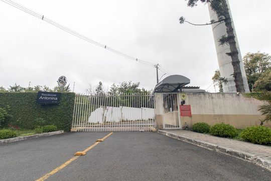 Fachada de apartamento para alugar com 2 quartos, 45m² em Campo Comprido, Curitiba