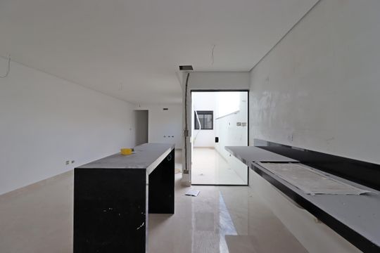 Cozinha de apartamento à venda com 2 quartos, 90m² em Jardim Santo Antônio, Santo André