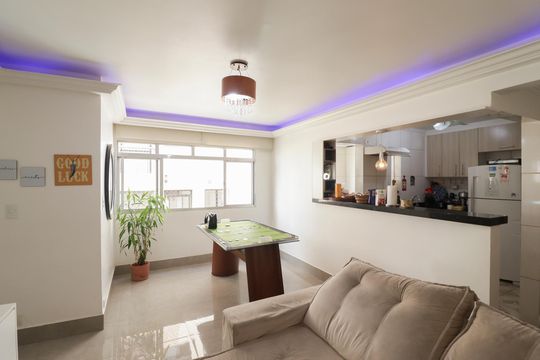 Sala de apartamento à venda com 2 quartos, 75m² em Santana, São Paulo