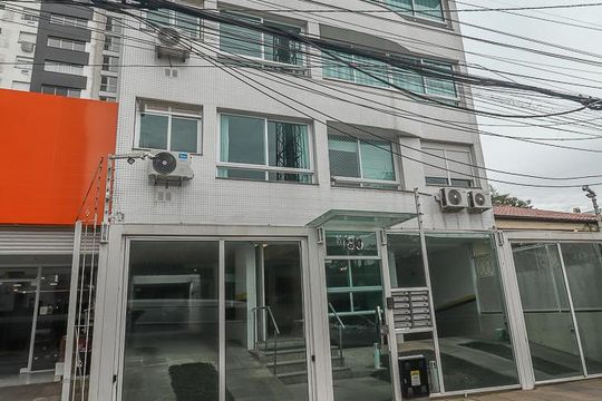 Fachada de apartamento à venda com 1 quarto, 49m² em Passo da Areia, Porto Alegre