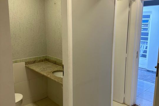 Casa à venda com 3 quartos, 190m² em Vila Olímpia, São Paulo