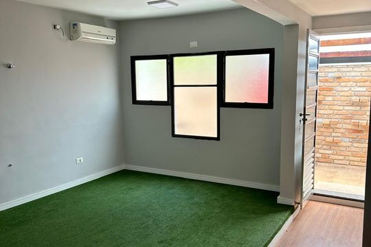 Casa à venda com 3 quartos, 190m² em Vila Olímpia, São Paulo