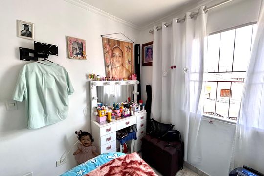 Quarto 2 de apartamento à venda com 2 quartos, 60m² em Jardim Vila Galvao, Guarulhos