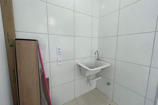 Cozinha e Área de Serviço de apartamento à venda com 2 quartos, 37m² em Jaguaré, São Paulo
