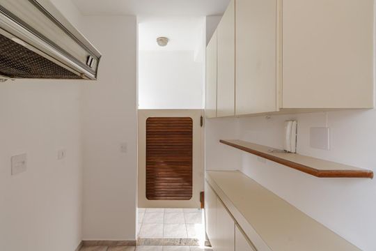Cozinha de apartamento para alugar com 1 quarto, 57m² em Vila Olímpia, São Paulo