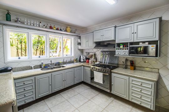 Cozinha de casa de condomínio para alugar com 4 quartos, 450m² em Residencial Onze (alphaville), Santana de Parnaíba