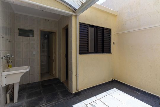 Área de Serviço de casa à venda com 2 quartos, 75m² em Vila Carrão, São Paulo
