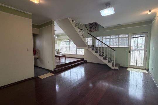 Sala de casa à venda com 4 quartos, 250m² em Jardim Nova Europa, Campinas