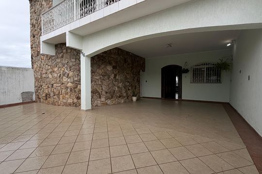 Garagem de casa à venda com 4 quartos, 250m² em Jardim Nova Europa, Campinas