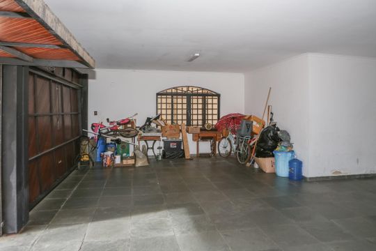 Garagem de casa à venda com 4 quartos, 787m² em Alto da Lapa, São Paulo