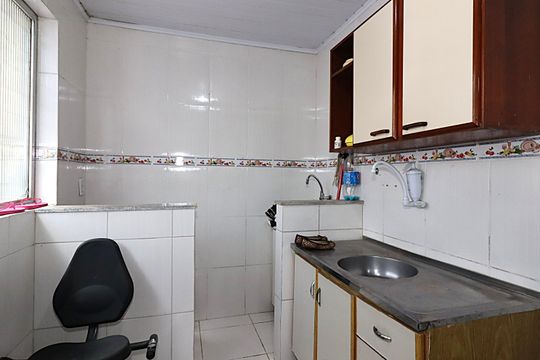 Área de Serviço de casa à venda com 4 quartos, 300m² em Três Figueiras, Porto Alegre