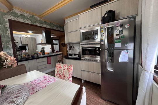 Cozinha de casa à venda com 3 quartos, 200m² em Feitoria, São Leopoldo