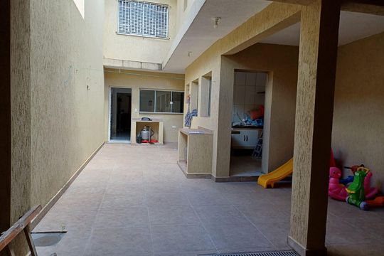 Casa para alugar com 3 quartos, 170m² em Vila Salete, São Paulo