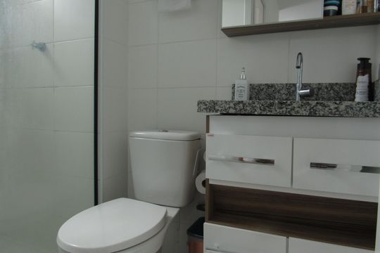 Banheiro de kitnet/studio à venda com 1 quarto, 30m² em Km 18, Osasco