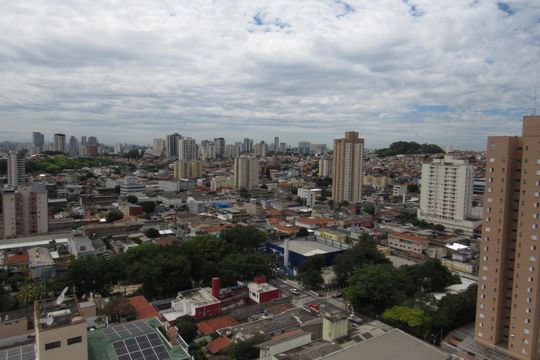  Varanda - Vista de kitnet/studio à venda com 1 quarto, 30m² em Km 18, Osasco