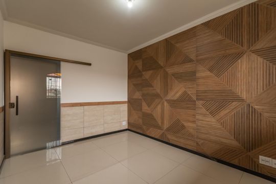Casa à venda com 5 quartos, 200m² em Itatiaia, Belo Horizonte