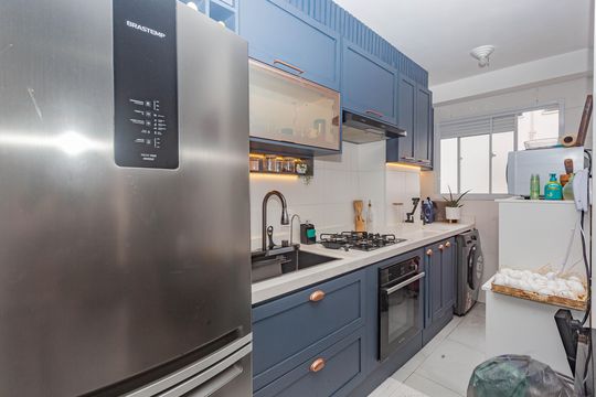Cozinha e Área de Serviço de apartamento para alugar com 2 quartos, 42m² em Vila Água Funda, São Paulo