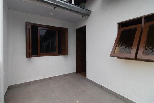 Varanda de apartamento para alugar com 2 quartos, 100m² em Vila Nova, Porto Alegre