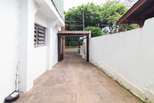 Entrada de apartamento para alugar com 2 quartos, 100m² em Vila Nova, Porto Alegre