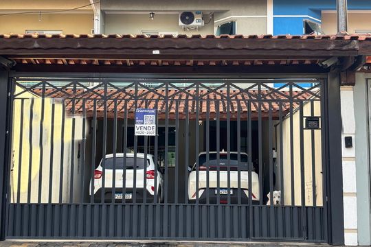 Casa à venda com 3 quartos, 134m² em Chácara Sergipe, São Bernardo do Campo
