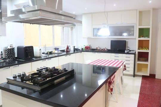 Cozinha de apartamento à venda com 3 quartos, 400m² em Santo Antônio, São Caetano do Sul