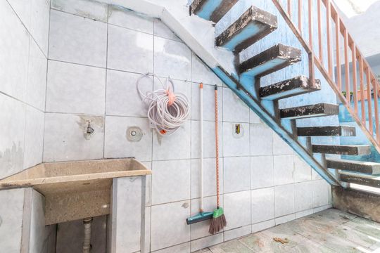 Área de Serviço de casa à venda com 3 quartos, 125m² em Jardim Verônia, São Paulo