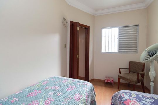 Quarto 3 de casa à venda com 4 quartos, 150m² em Vila Dom Pedro I, São Paulo