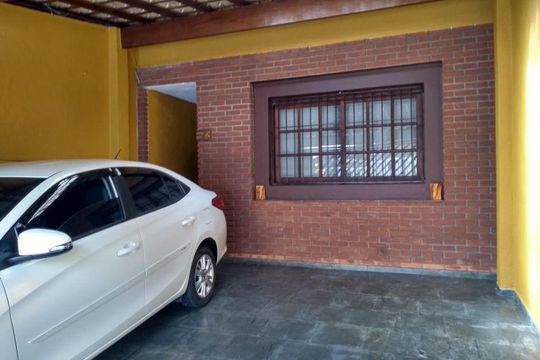 Casa à venda com 3 quartos, 204m² em Vila Assunção, Santo André
