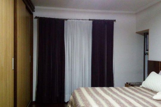 Casa à venda com 3 quartos, 204m² em Vila Assunção, Santo André