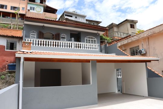 Área comum de casa para alugar com 2 quartos, 350m² em Jardim Novo Embu, Embu das Artes