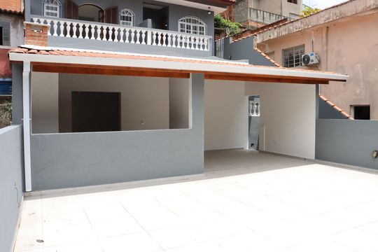 Área comum de casa para alugar com 2 quartos, 350m² em Jardim Novo Embu, Embu das Artes