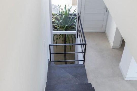 Casa à venda com 4 quartos, 584m² em Jardim Cordeiro, São Paulo