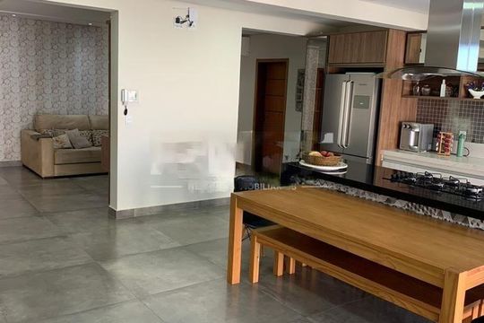 Casa à venda com 6 quartos, 409m² em Swiss Park, Campinas