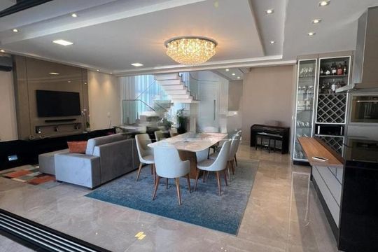 Casa à venda com 4 quartos, 315m² em Swiss Park, Campinas