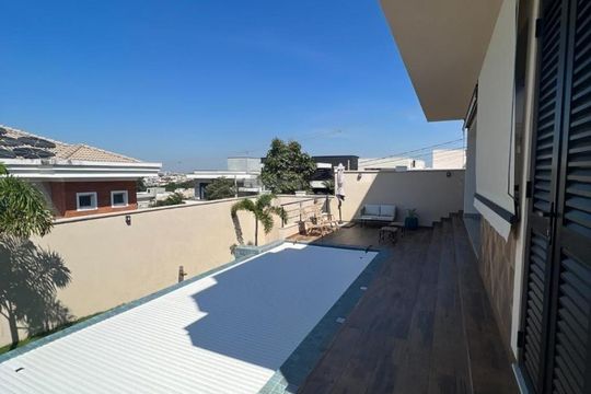 Casa à venda com 4 quartos, 315m² em Swiss Park, Campinas