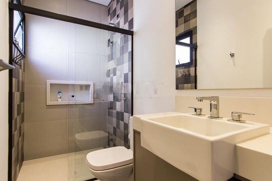 Casa à venda com 4 quartos, 411m² em Swiss Park, Campinas